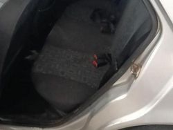 Grigio Usata 2001 Ford Fiesta Tre volumi | 450 €