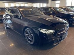 Grigio Usata 2024 Mercedes A200 AMG Line Premium Plus Tre volumi | 37.500 € (Cara)