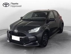 Grigio Usata 2023 Toyota Yaris Hybrid Trend Tre volumi | 19.900 € (Buon prezzo)