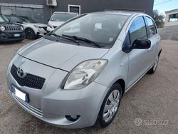 Grigio Usata 2007 Toyota Yaris Tre volumi | 5500 € (Cara)