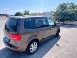 Marrone Usata 2013 VW Touran Comfortline Monovolume | 7000 € (Buon prezzo)