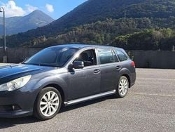 Usata 2011 Subaru Legacy Comfort Station wagon | 11.500 €