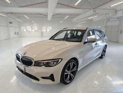 Bianco Usata 2021 BMW 330e Advantage Station wagon | 22.500 € (Cara)