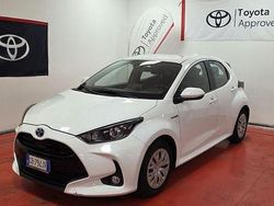 Bianco Usata 2020 Toyota Yaris Hybrid Active Tre volumi | 15.500 € (Buon prezzo)