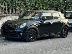 Nero Usata 2017 Mini Cooper D Due volumi | 16.000 € (Molto cara)
