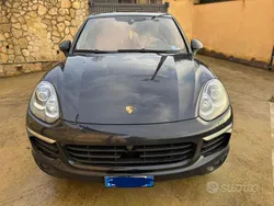 Nero Usata 2015 Porsche Cayenne SUV | 33.000 € (Buon prezzo)