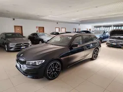 Nero Usata 2020 BMW 330 Advantage Station wagon | 31.400 € (Buon prezzo)