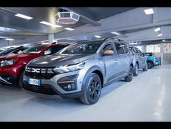 Grigio chiaro Usata 2023 Dacia Jogger Extreme Monovolume | 24.900 € (Molto cara)