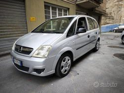 Grigio Usata 2009 Opel Meriva Cosmo Monovolume | 1200 € (Ottimo prezzo)