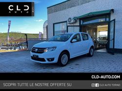 Bianco perla Usata 2015 Dacia Sandero Ambiance Tre volumi | 4200 € (Buon prezzo)
