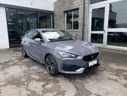 Grigio Usata 2023 Cupra Leon VZ2 Tre volumi | 28.300 € (Buon prezzo)