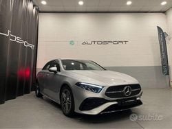 Argento Usata 2023 Mercedes A180 AMG line Due volumi | 31.900 € (Ottimo prezzo)
