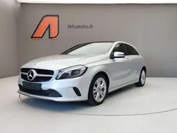 Argento Usata 2017 Mercedes A180 Due volumi | 15.890 € (Buon prezzo)