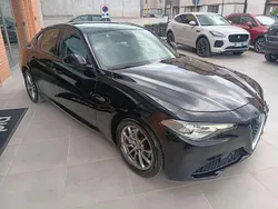 Nero Usata 2018 Alfa Romeo Giulia Tech Edition Tre volumi | 17.500 € (Ottimo prezzo)