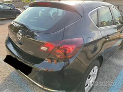 Usata 2015 Opel Astra Cosmo Tre volumi | 7500 € (Ottimo prezzo)