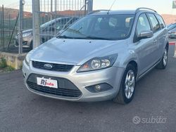 Grigio Usata 2010 Ford Focus Station wagon | 1700 € (Super prezzo)