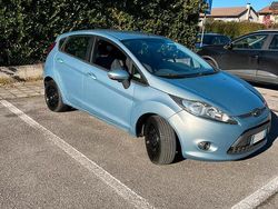 Blu Usata 2010 Ford Fiesta Due volumi | 6300 € (Molto cara)