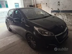 Usata 2018 Peugeot 208 Due volumi | 6500 € (Super prezzo)