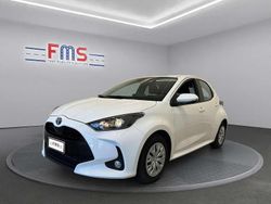 Bianco Usata 2023 Toyota Yaris Hybrid Active Due volumi | 15.400 € (Ottimo prezzo)