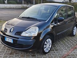 Nero Usata 2009 Renault Modus Dynamique Monovolume | 2500 € (Ottimo prezzo)