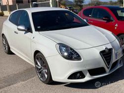 Usata 2011 Alfa Romeo Giulietta Quadrifoglio Due volumi | 14.000 € (Molto cara)