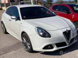 Usata 2011 Alfa Romeo Giulietta Quadrifoglio Due volumi | 14.000 € (Molto cara)