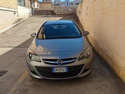 Grigio Usata 2012 Opel Astra Station wagon | 3200 € (Buon prezzo)