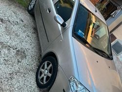Grigio Usata 2004 Fiat Punto Tre volumi | 1890 € (Buon prezzo)