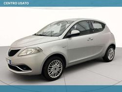 Argento Usata 2016 Lancia Ypsilon Platinum Due volumi | 8500 € (Buon prezzo)