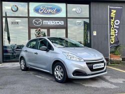 Argento Usata 2017 Peugeot 208 Access Due volumi | 7100 € (Ottimo prezzo)