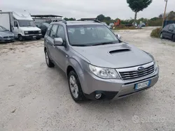 Grigio scuro Usata 2010 Subaru Forester SUV | 4450 € (Buon prezzo)