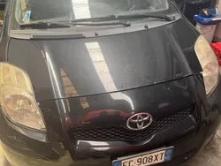 Usata 2010 Toyota Yaris Due volumi | 2900 €