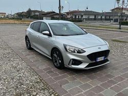 Usata 2019 Ford Focus ST-Line Tre volumi | 11.800 € (Ottimo prezzo)