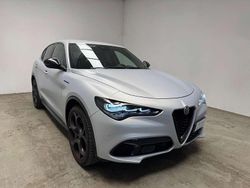 Grigio magnesio Usata 2023 Alfa Romeo Stelvio Competizione SUV | 39.900 € (Molto cara)