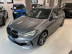 Grigio skyscraper metallizzato Usata 2023 BMW 118 M Sport Due volumi | 28.900 € (Buon prezzo)
