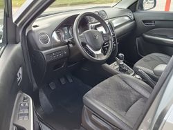 Grigio Usata 2018 Suzuki Vitara SUV | 17.800 €