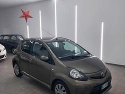 Grigio Usata 2013 Toyota Aygo Connect Style Due volumi | 4700 €