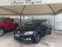 Nero Usata 2016 VW Polo Comfortline Tre volumi | 6999 € (Buon prezzo)