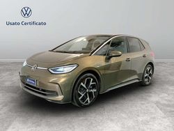 Dark olivine green metallizzato nero Usata 2024 VW ID.3 Pro Performance Due volumi | 28.500 € (Super prezzo)