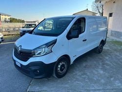 Bianco Usata 2017 Renault Trafic Monovolume | 6900 € (Ottimo prezzo)