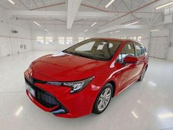 Rosso Usata 2021 Toyota Corolla Business Edition Station wagon | 18.300 € (Buon prezzo)