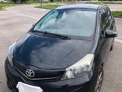 Nero Usata 2012 Toyota Yaris Due volumi | 7000 €