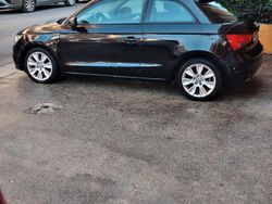 Usata 2011 Audi A1 Attraction Due volumi | 2500 € (Super prezzo)