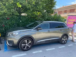 Grigio Usata 2017 Peugeot 5008 Allure Monovolume | 19.500 € (Molto cara)