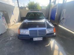 Usata 1989 Mercedes E200 Station wagon | 7900 €