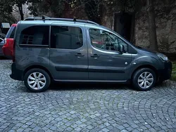 Usata 2016 Peugeot Partner Outdoor Monovolume | 8900 € (Buon prezzo)