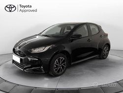 Nero Usata 2022 Toyota Yaris Hybrid Trend Tre volumi | 18.500 € (Buon prezzo)
