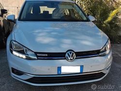 Grigio Usata 2018 VW Golf Highline Tre volumi | 14.200 € (Molto cara)