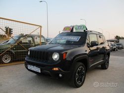 Nero Usata 2016 Jeep Renegade Trailhawk SUV | 14.500 € (Cara)