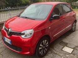 Rosso Usata 2023 Renault Twingo Techno Due volumi | 11.800 € (Buon prezzo)